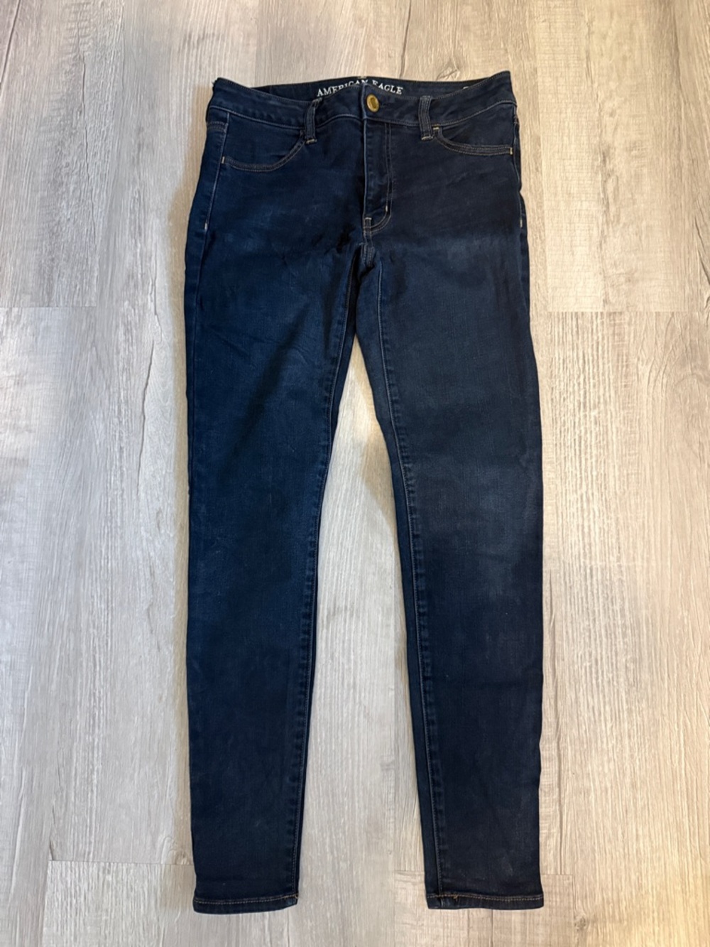 American Eagle Outfitters Women’s Dark Navy Super Stretch Jegging